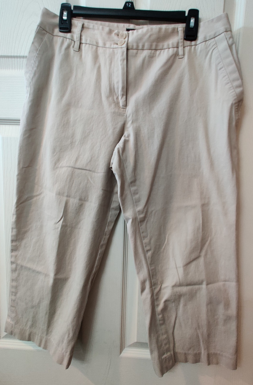 Kenneth Cole Unlisted Women's Capri Pants Size 12 Khaki Tan Cotton Blend Preppy